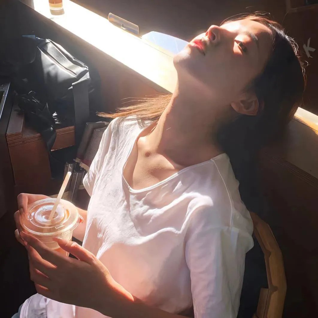 秋丰满月时